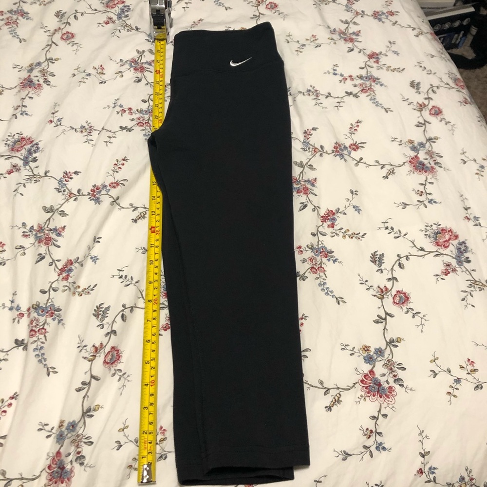 Nike 3/4 length leggings - Picture 2 of 3